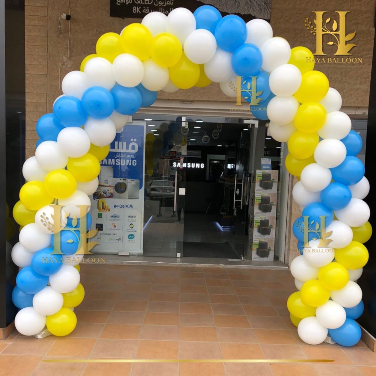 قوس بالونات